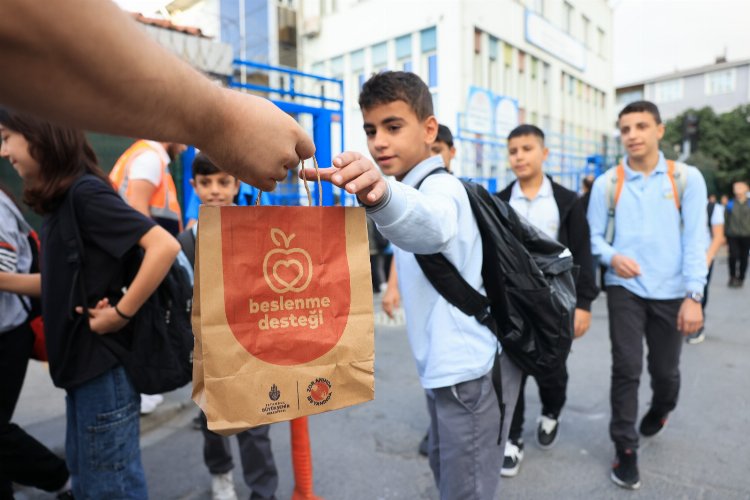 900 bin öğrenciye beslenme desteği