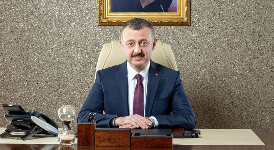 Tahir Büyükakın: 