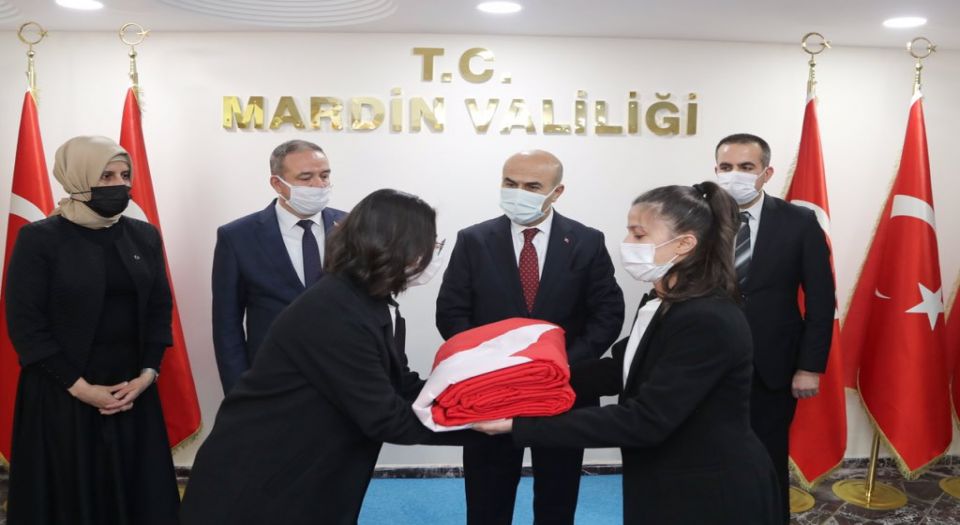 Şanlı bayrağımızın Mardin'de devir teslimi yapıldı