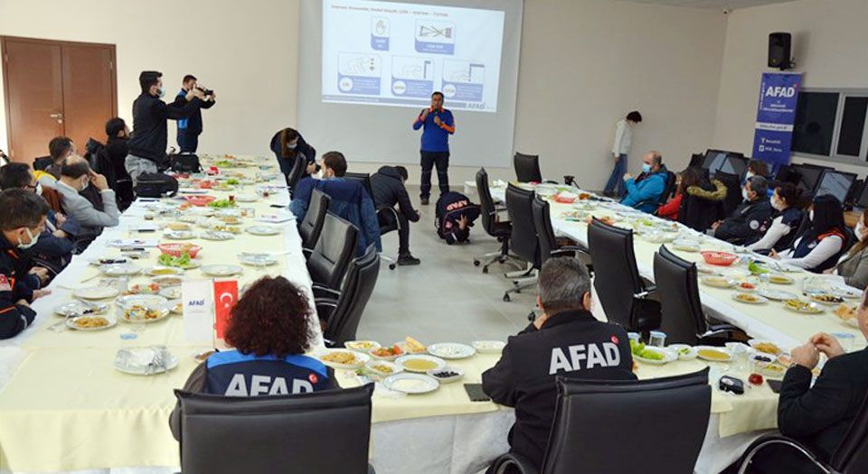 Bursa basınına AFAD eğitimi