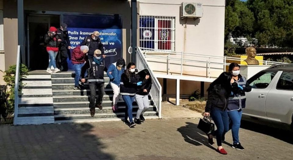 Denizli'de fuhuş ve kumardan 11 kişiye para cezası