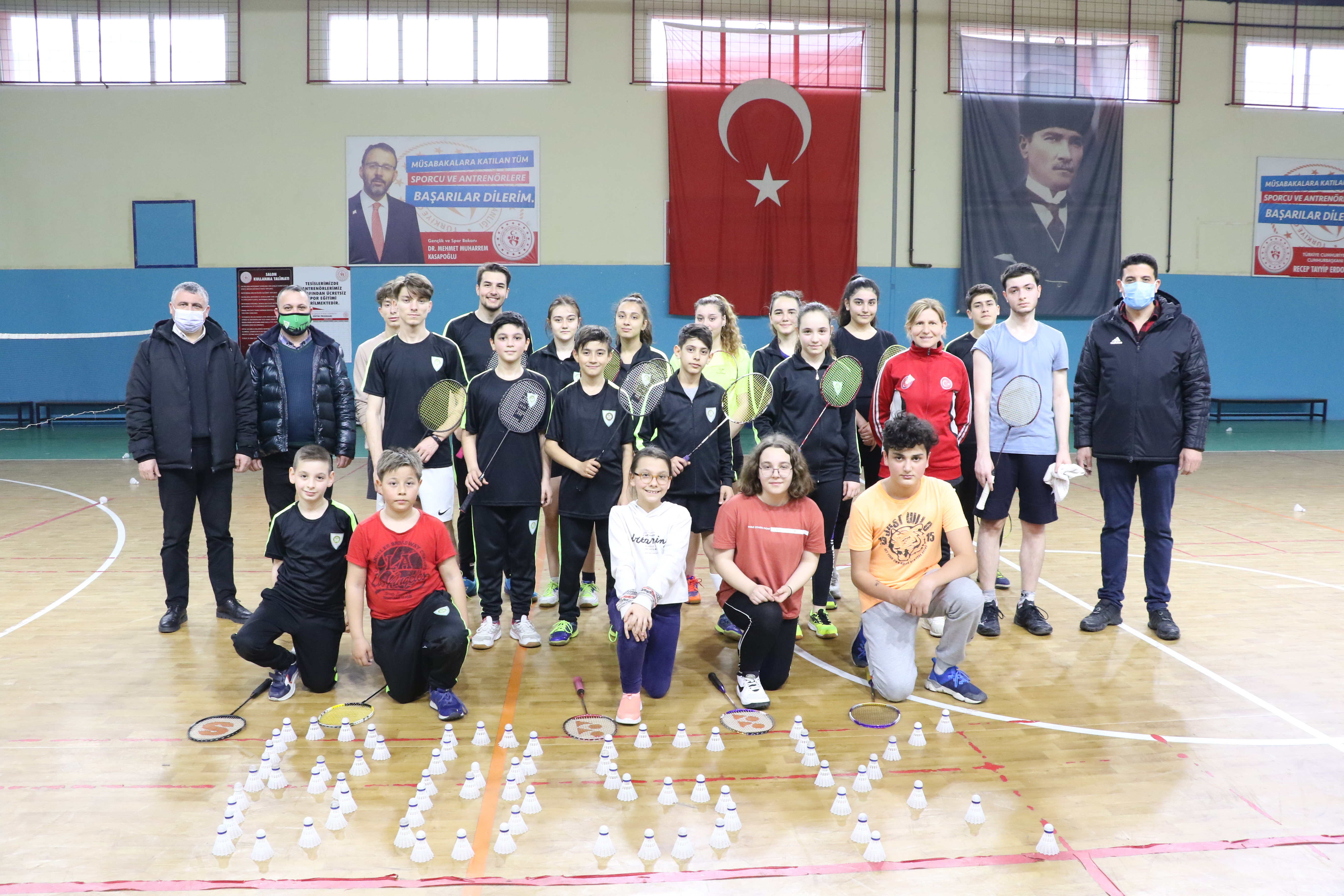 Manisa'da badminton takımına tebrik ziyareti