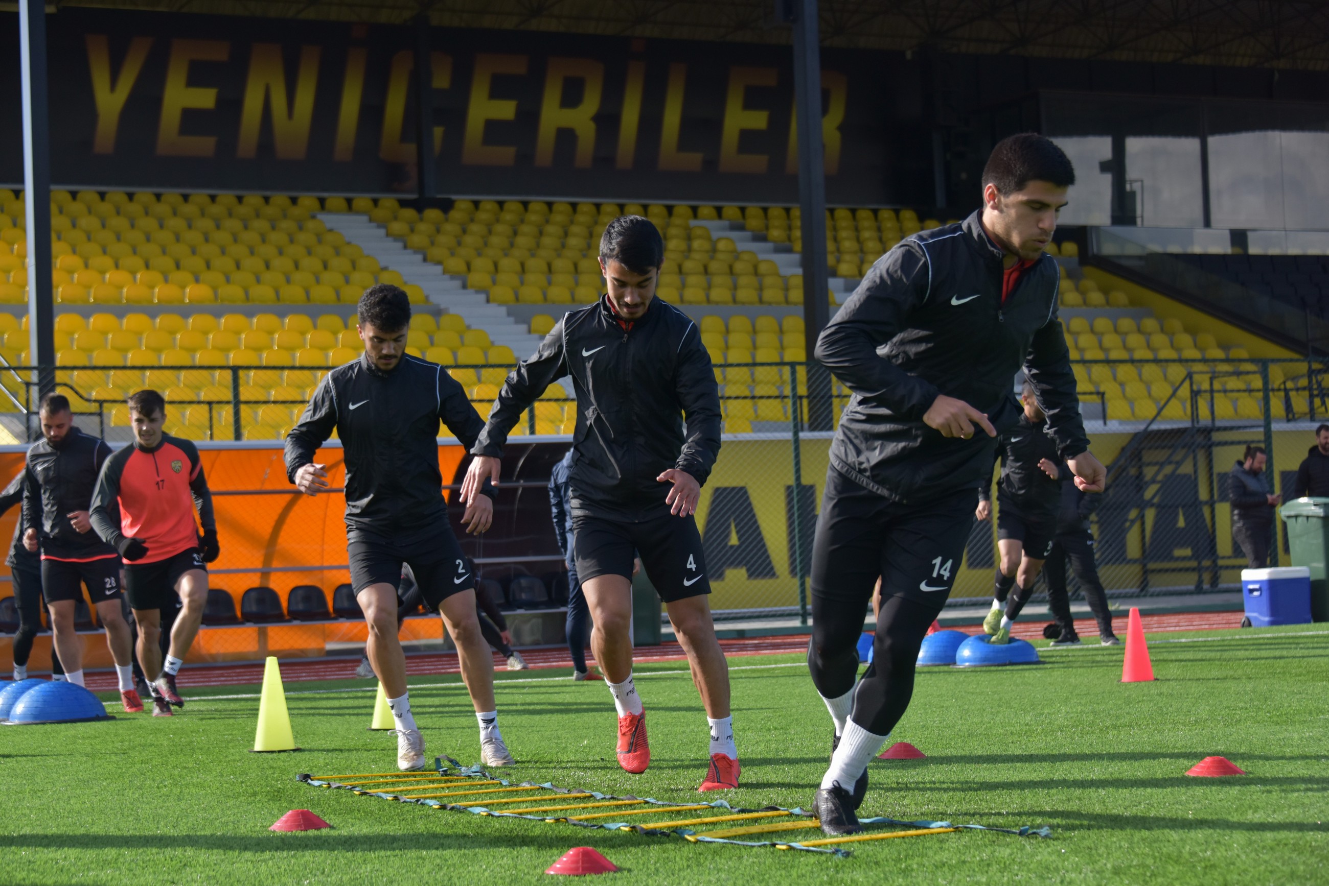 İzmir ekibi Aliağaspor Antalya’da kampa giriyor