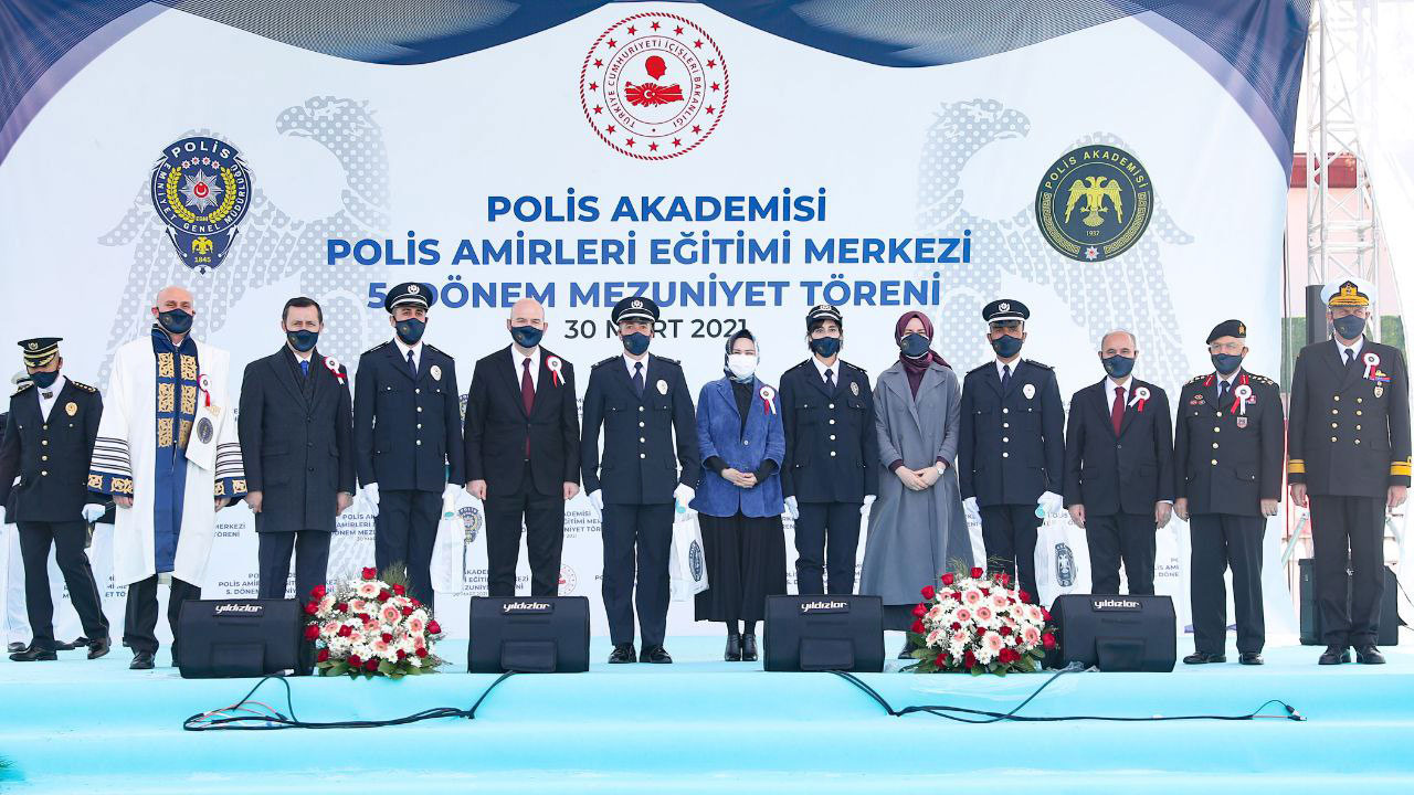 Polis Akademisi'nde 5. dönem mezunlar yemin etti