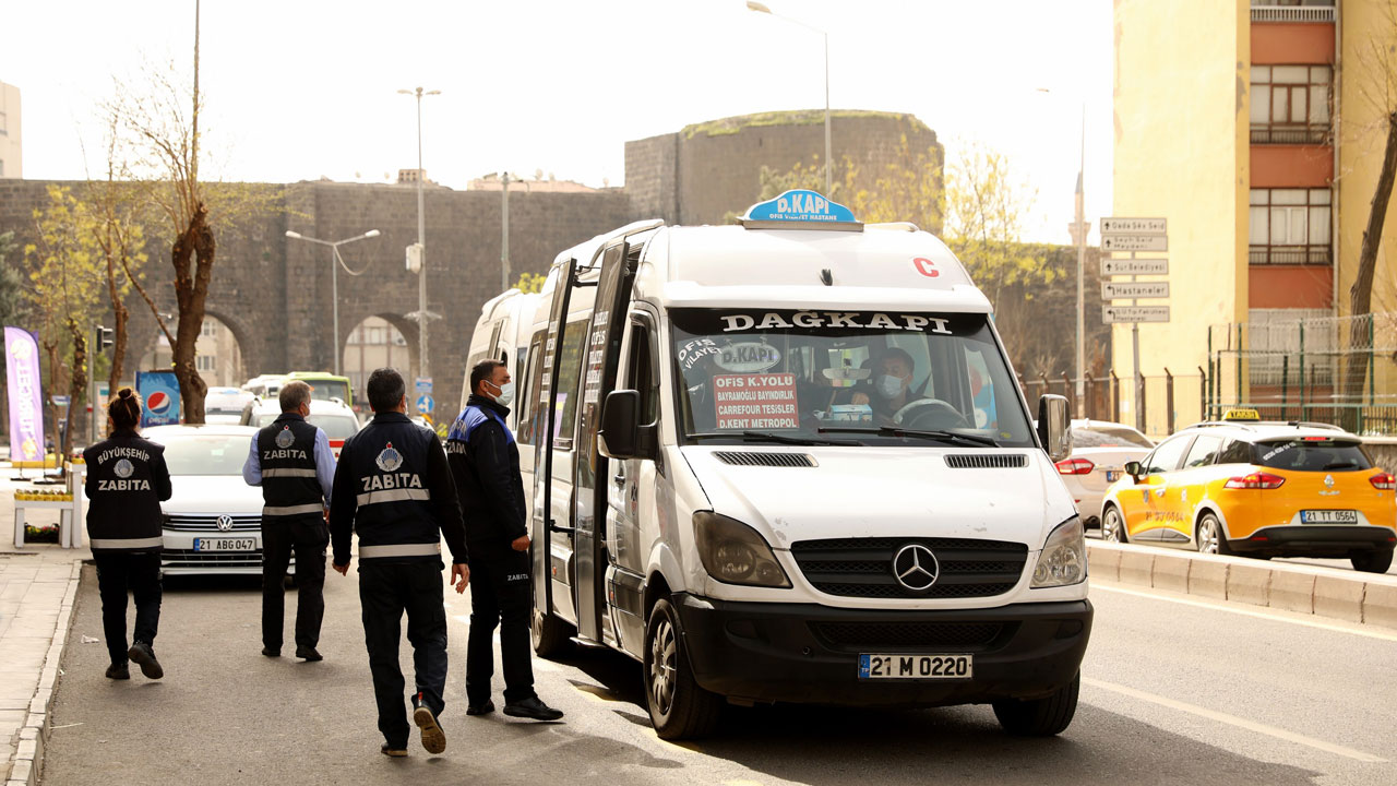 Diyarbakır'da zabıtadan toplu taşıma denetimi