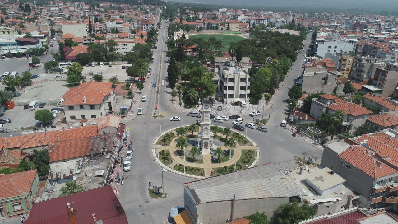 Manisa'da prestij caddeler için imzalar atıldı