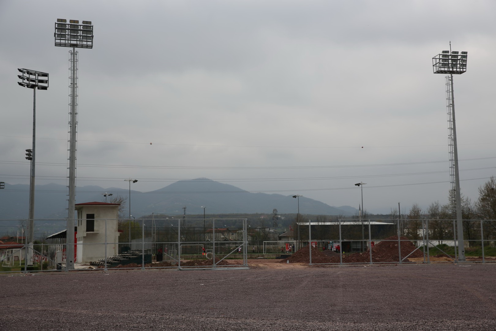 Kocaeli Kullar Futbol Sahası aydınlandı