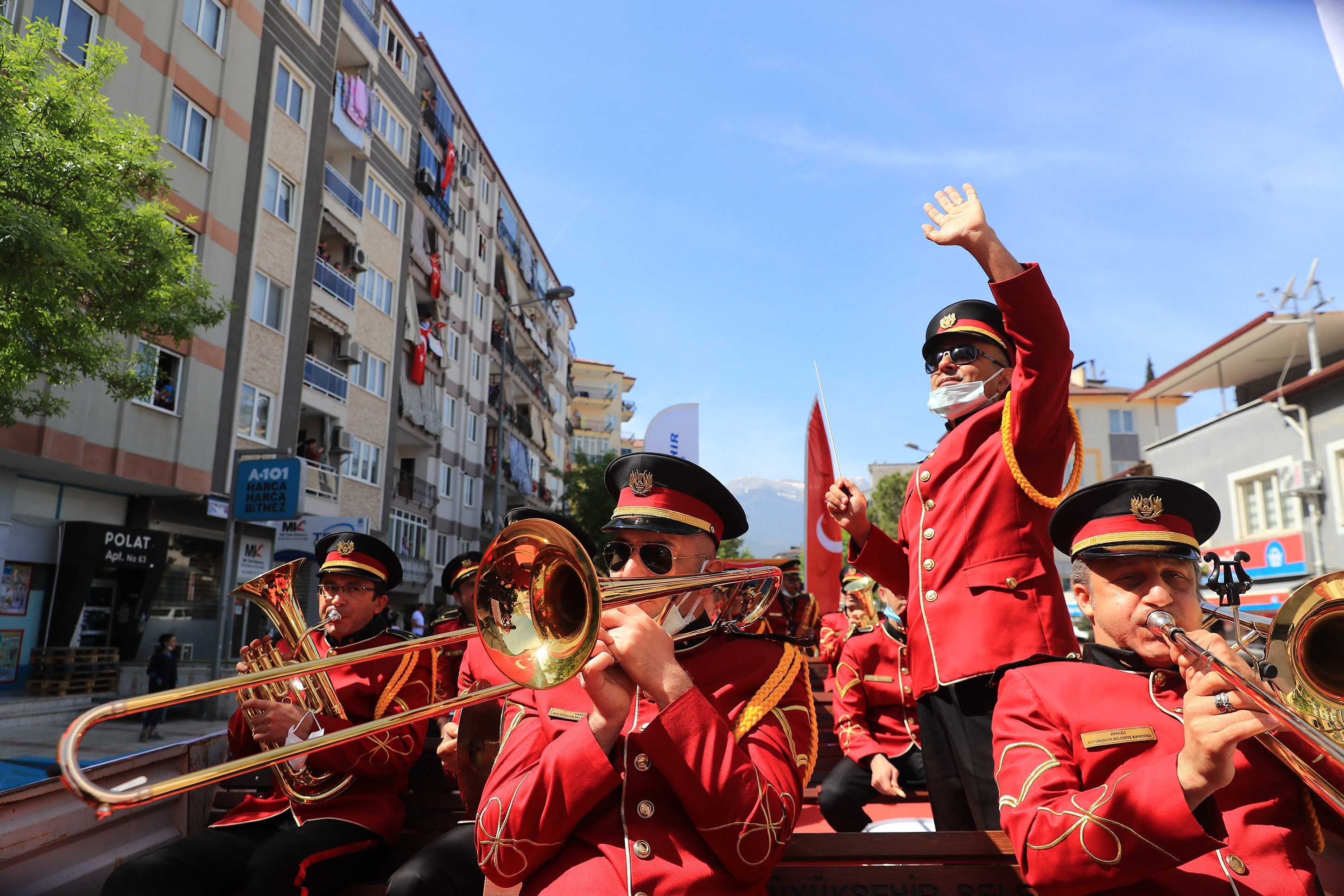 Denizli'de 23 Nisan coşkusunu Büyükşehir ile yaşadılar