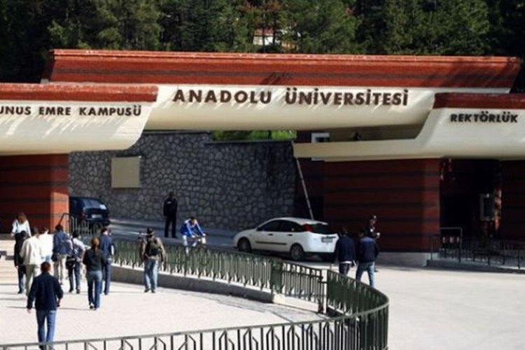 Anadolu Üniversitesi lisansüstü eğitimine yeni yönetmelik