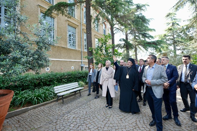 Bakan Tekin'den Ruhban Okulu'na ziyaret