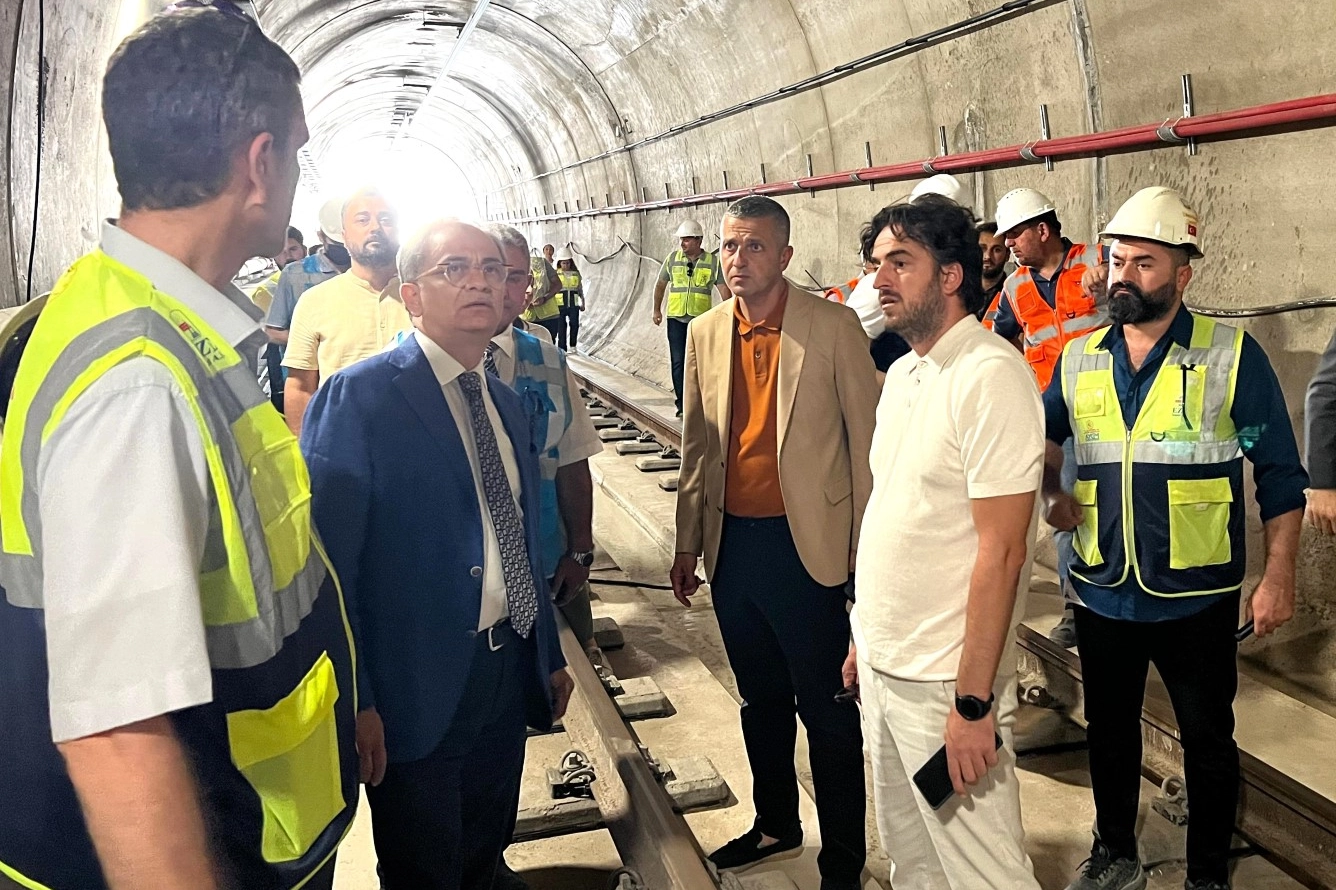 Baraçlı, Gebze-Darıca Metro projesini inceledi