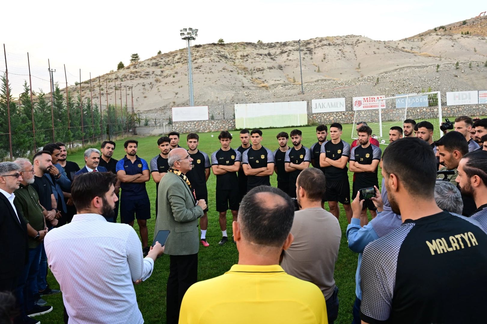 Başkan Er'den Malatyaspor'a tatlılı ziyaret