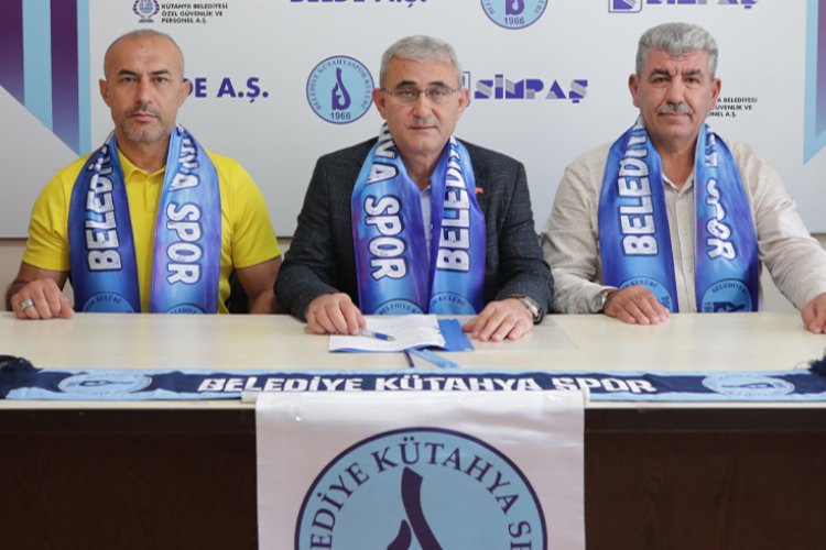 Belediye Kütahyaspor'da ilk imza