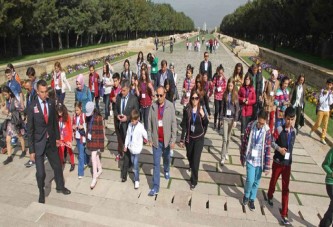 "Bence Barış Manço" diyenler Anıtkabir’i gezdi