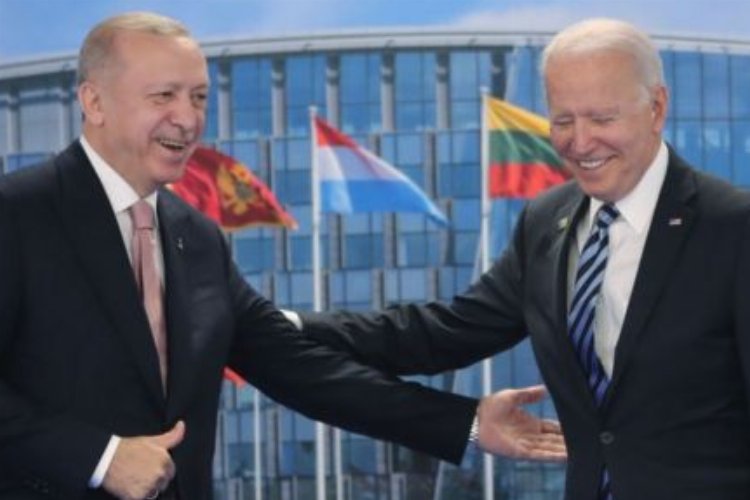 Biden'in iltifat tweet'ini yanıtsız bırakmadı!