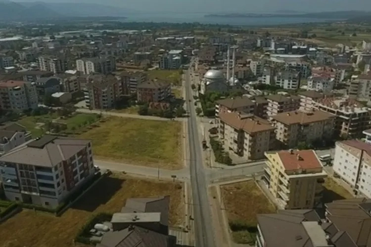 Bursa Akçalar'da okul ve sağlık ocağı yetersizliği