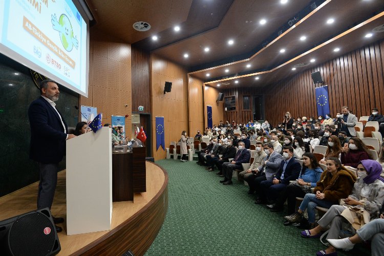 Bursa’da gençler, AB-Türkiye İklim Forumu’nda buluştu