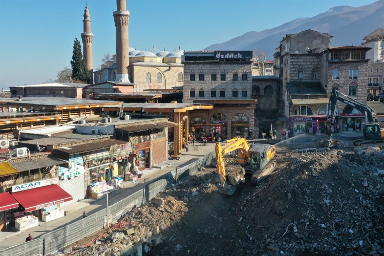 Bursa'da Hanlar Bölgesi gün yüzüne çıktı