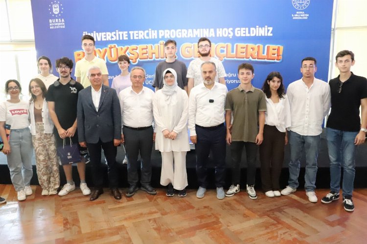 Bursa'da YKS'ye girenlere 'tercih' hizmeti