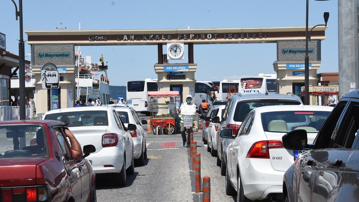 Çanakkale’de yoğun trafik