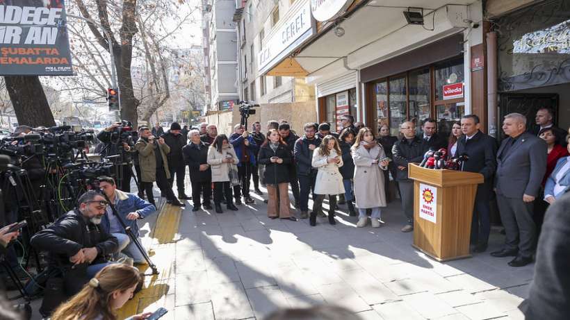 CHP GENEL BAŞKANI ÖZEL’DEN EMEP GENEL MERKEZİNE ZİYARET