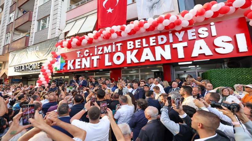 CHP LİDERİ ÖZGÜR ÖZEL’DEN BAŞKAN HÜRRİYET’E ÖVGÜLER