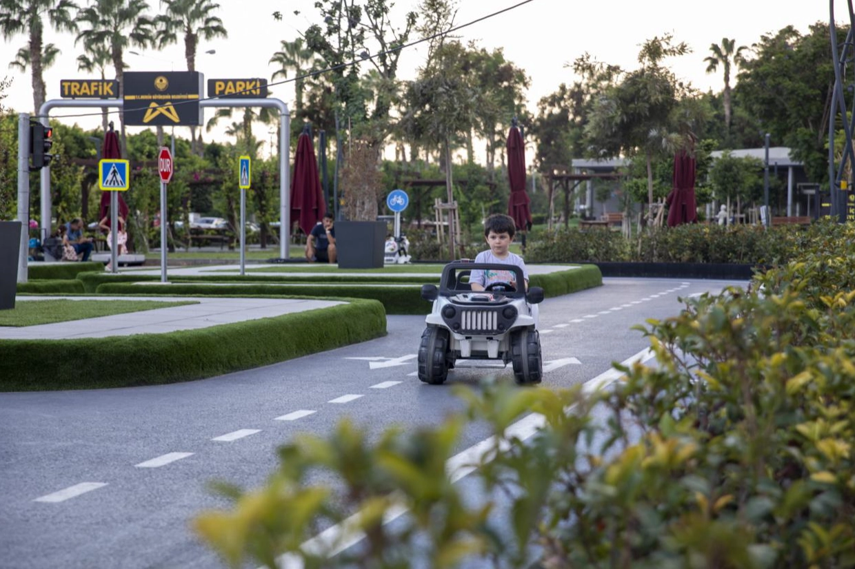 Çocukların gözdesi Trafik Park