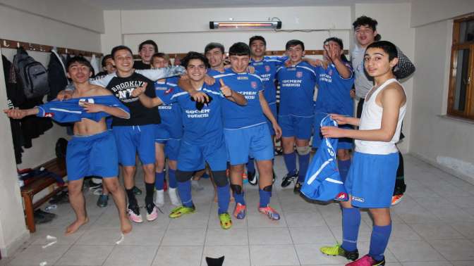 Derince Birlikspor lider oldu 6-2