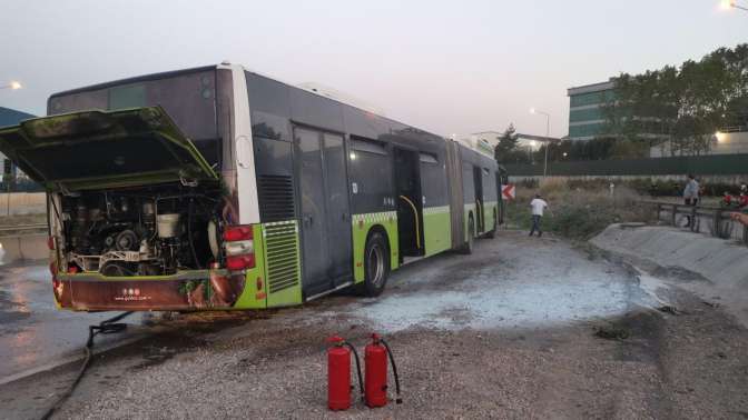 Dilovasıda halk otobüsünde yangın