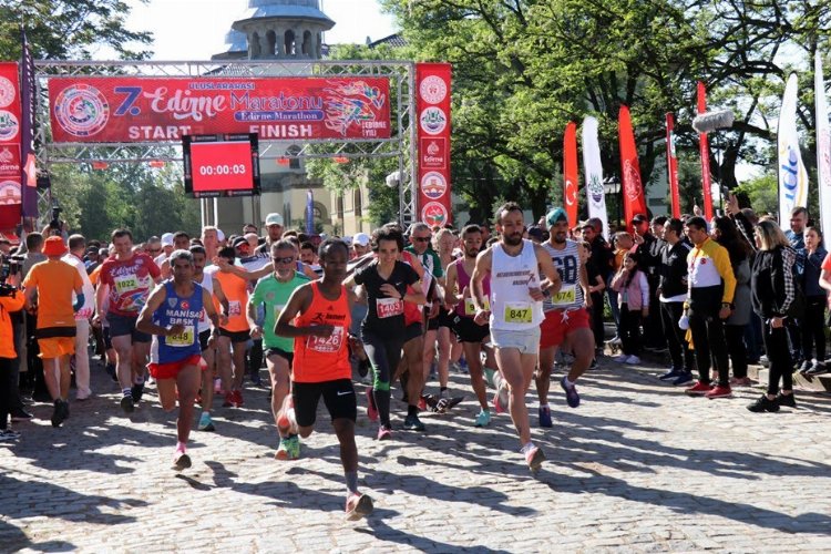 Edirne Maratonu’nda Ahmet Bayram Şampiyon