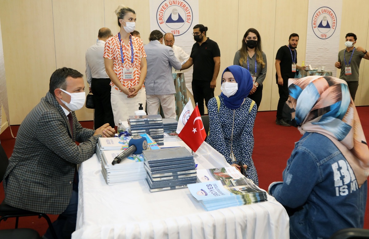 ERÜ Tanıtım Günleri başladı