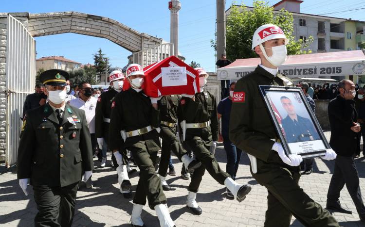 Fırat Kalkanı şehidi Tokat'ta uğurlandı