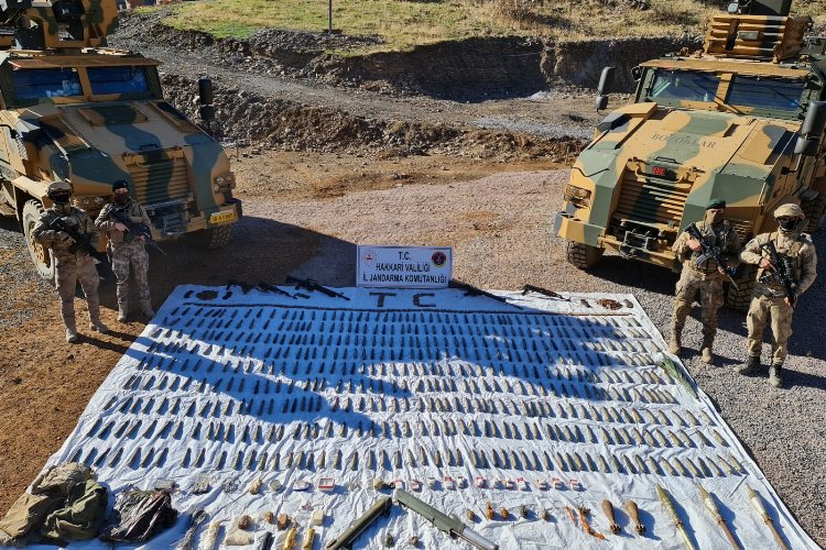 Hakkari kırsalında çok sayıda mühimmat ele geçirildi