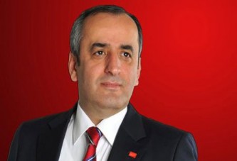 Haydar Akar'ın evine hırsız girdi