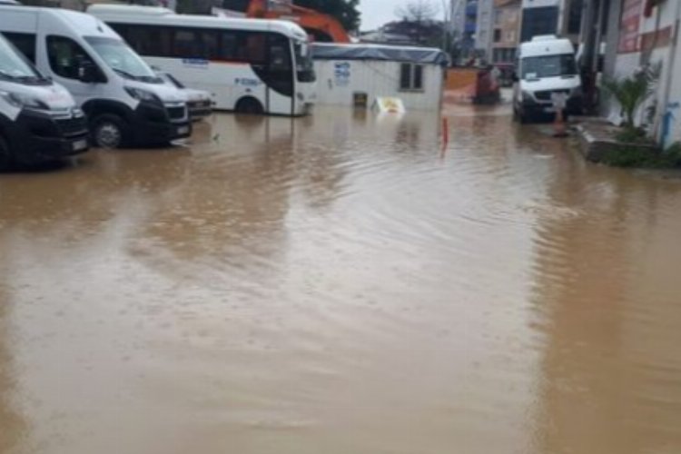 İzmit'in yetersiz altyapısına CHP'li Bal'dan eleştiri