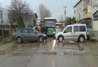 İzmit’te çamurlu yol eylemi