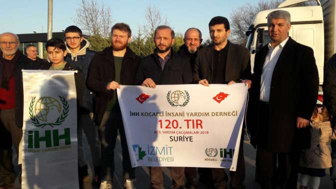 İzmit’te Suriye’ye Yardım eli