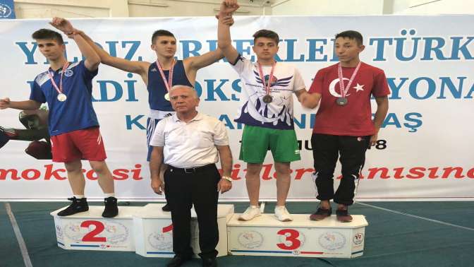 Kağıtsporlu Boksörler Maraş’tan 2 madalya