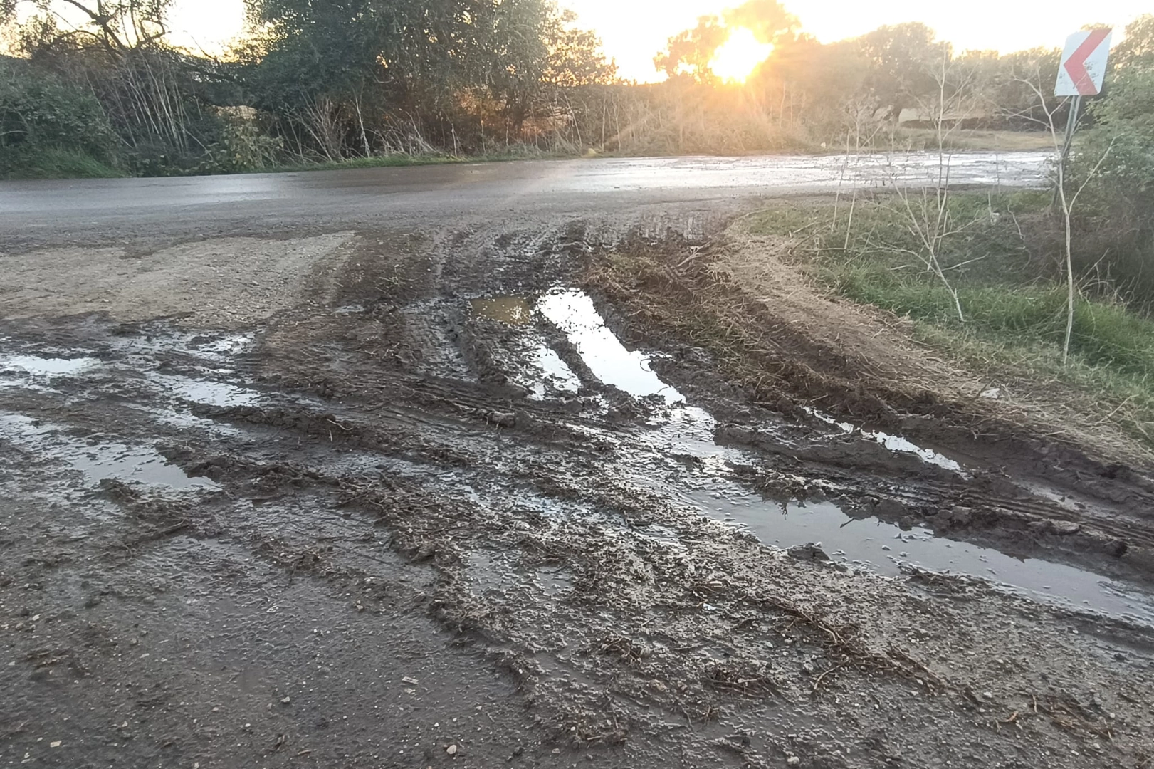 Keşan'da yol eziyeti ve vatandaşların isyanı!