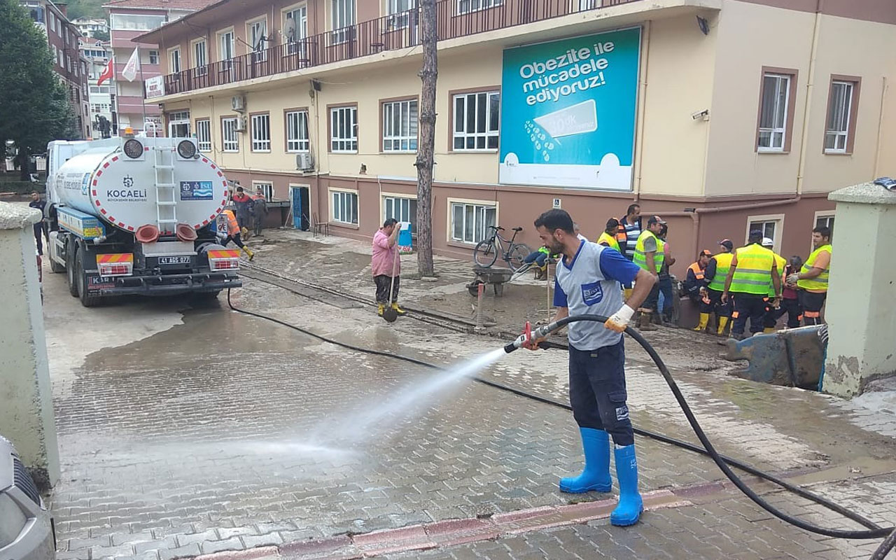 Kocaeli ekipleri sel bölgesi Bozkurt’ta