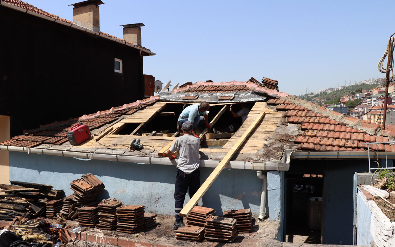 Kocaeli İzmit’te evi yanan aileye yardım