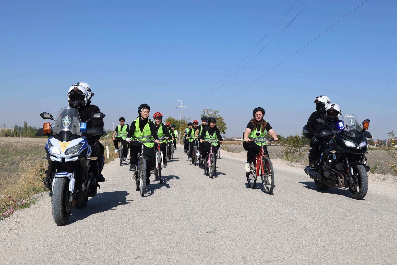 Konya'da liseliler doğa ve kültüre pedal çevirdi