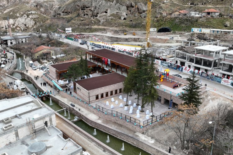 Konya Selçuklu'da tarihi hana uygun ilkokul hizmet girdi