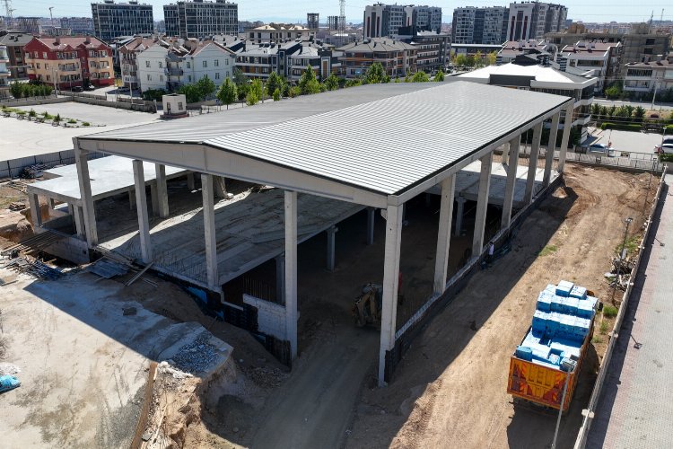 Konya Spor Lisesi’ne kapalı spor salonu ve suni çim saha kazandırılıyor