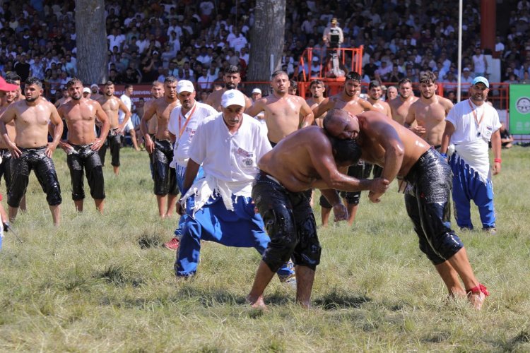 Kırkpınar Yağlı Güreşleri'nin tarihleri belli oldu