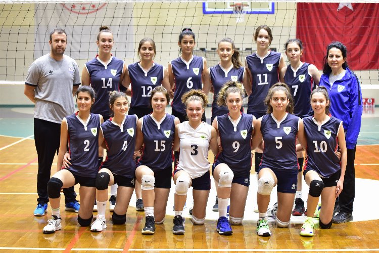 Manisa Genç Kızlar Voleybol takımı, kayıpsız ilerliyor 