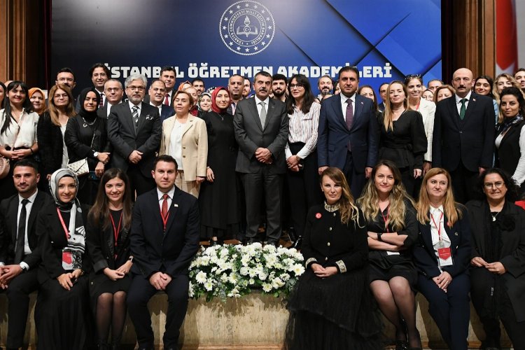 Milli Eğitim Akademisi'nde Bakan Tekin'den ilk ders