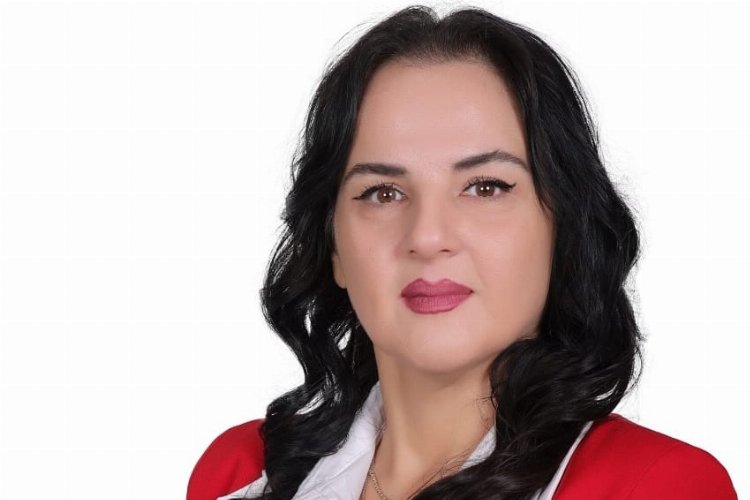 N.Ebru Sakallı Küçükkuyu'yu yeniden inşa edecek!