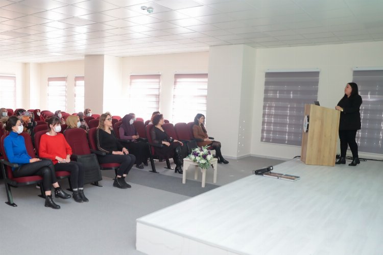 Nevşehir Belediyesi'nden 'kadın' konferansı