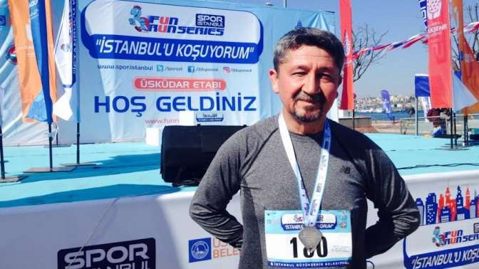 Rıdvan Şükür, Fun Run Series’in Üsküdar etabında koştu.